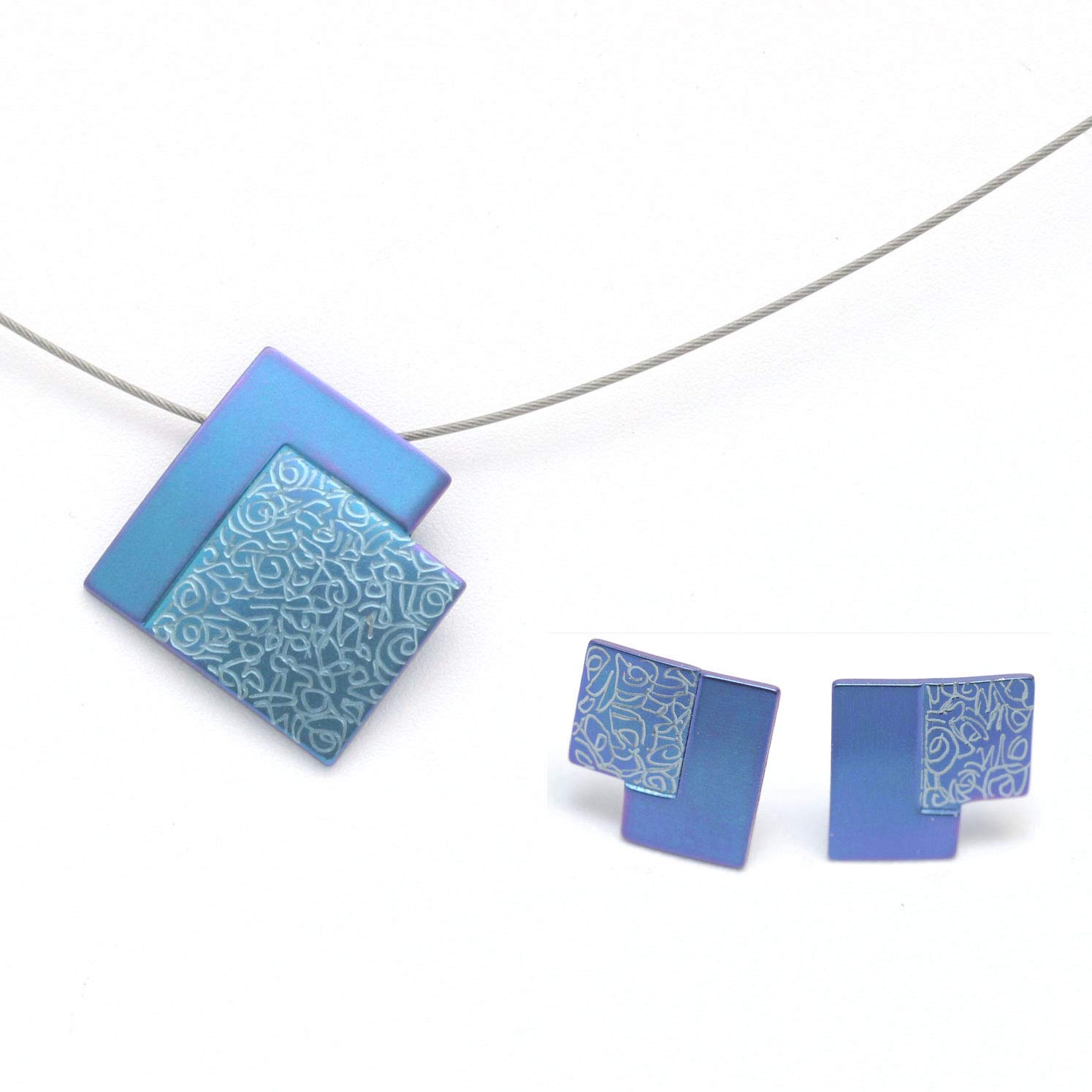 Titan Schmuck-Set. Absolut kein Risiko auf Allergien Handgefertigte Schmuckstücke. Lieferbar in verschiedenen Farben