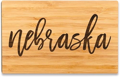 Andaz Press Nebraska State - Tabla de cortar de madera de bambú, 9.5 x 6 pulgadas, caligrafía, paquete de 1, pequeña tabla de cortar grabada para