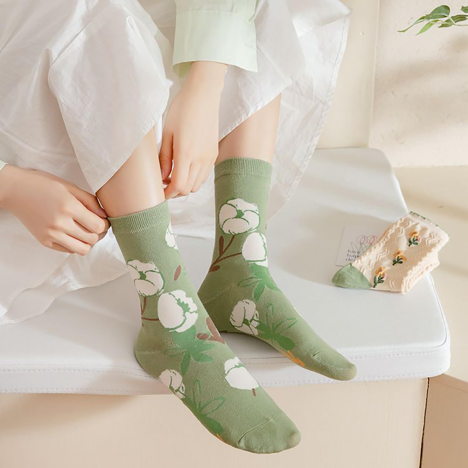 CEAeis 5 Paia Womens Floral Cotton Socks, Cartoon Modello di Fiore Calzini, Carino Fiore Cotone Crew Socks per Le Donne