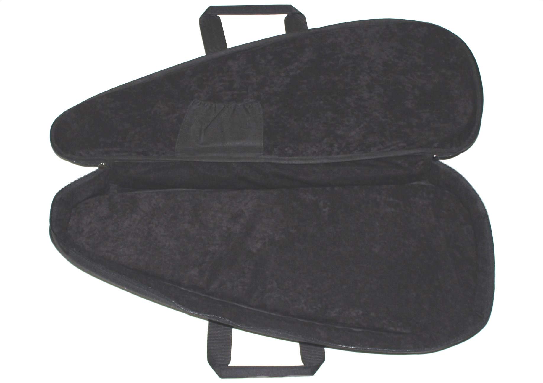 Estuche acolchado para el transporte de la gaita. El instrumento entra separando el ronco entre la prima y la segunda.