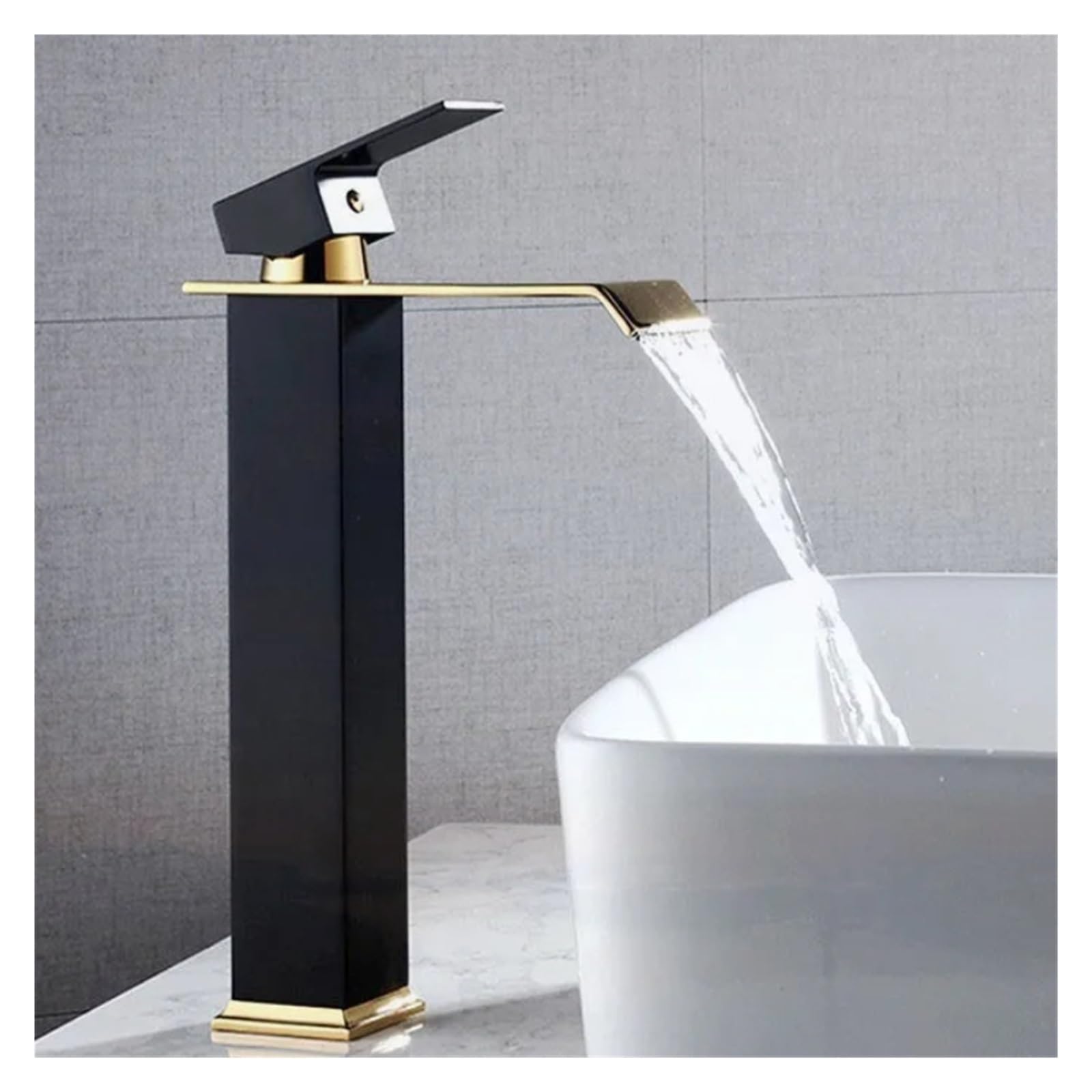 Mitigeur eau froide et chaude cascade pour rénover sa salle de bain