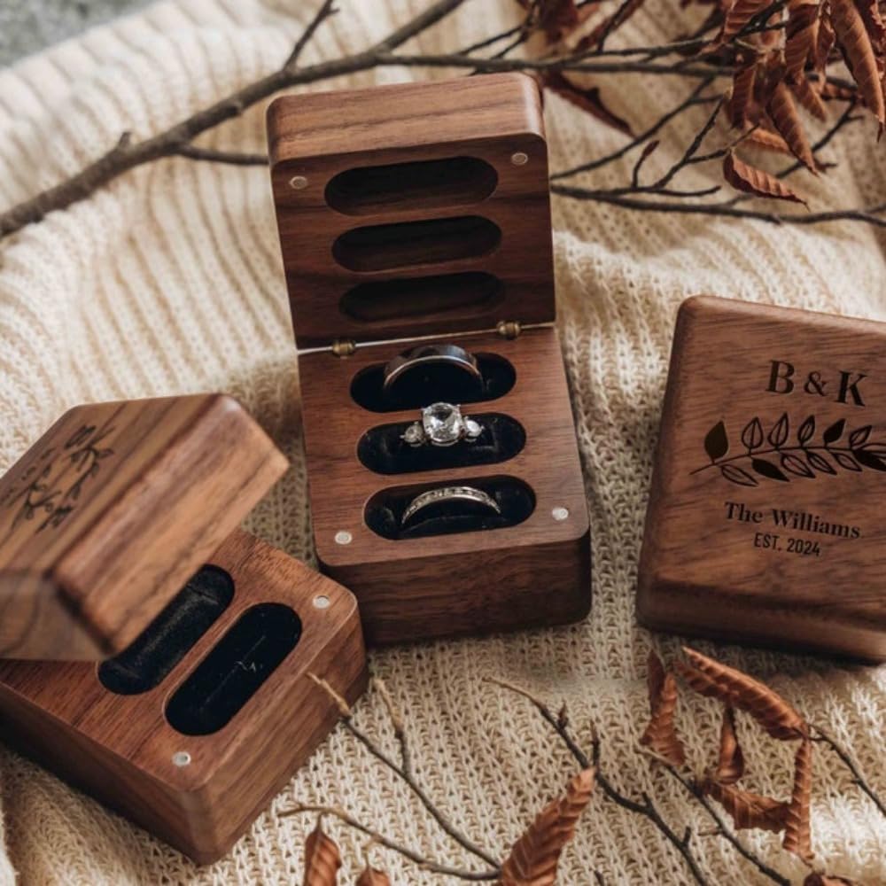 Boîte à bague personnalisée bois cadeau de fiançailles idéal