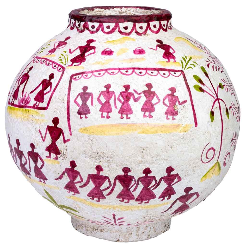 Vase en papier mâché blanc peint à la main pour décoration épurée