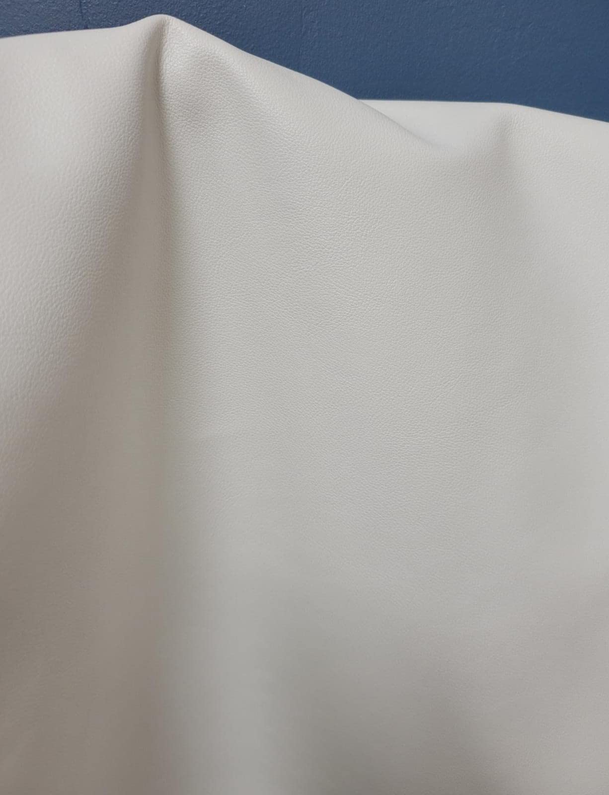 Piel sintética marrón plisada de 0,9 mm Madison 91 cm, 91 cm de ancho x 132 cm de largo, tapicería de vinilo suave