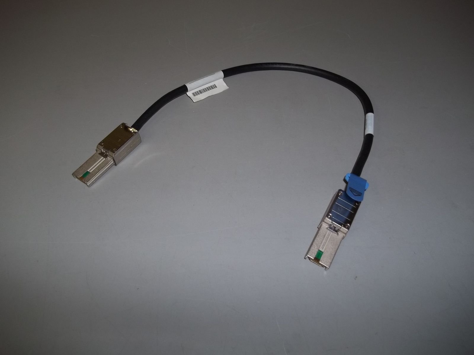 High-Performance 0.5M Mini SAS External Cable | Compatible with HP SFF-8088 | 2GFPGGX-06H, Replaces 407344-001, 408765-001