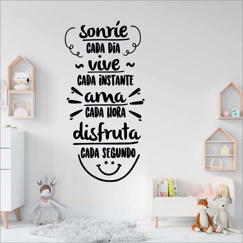 vinilo adhesivo para decorar con frase “Sonríe cada día” | Color negro | 105x210 cm