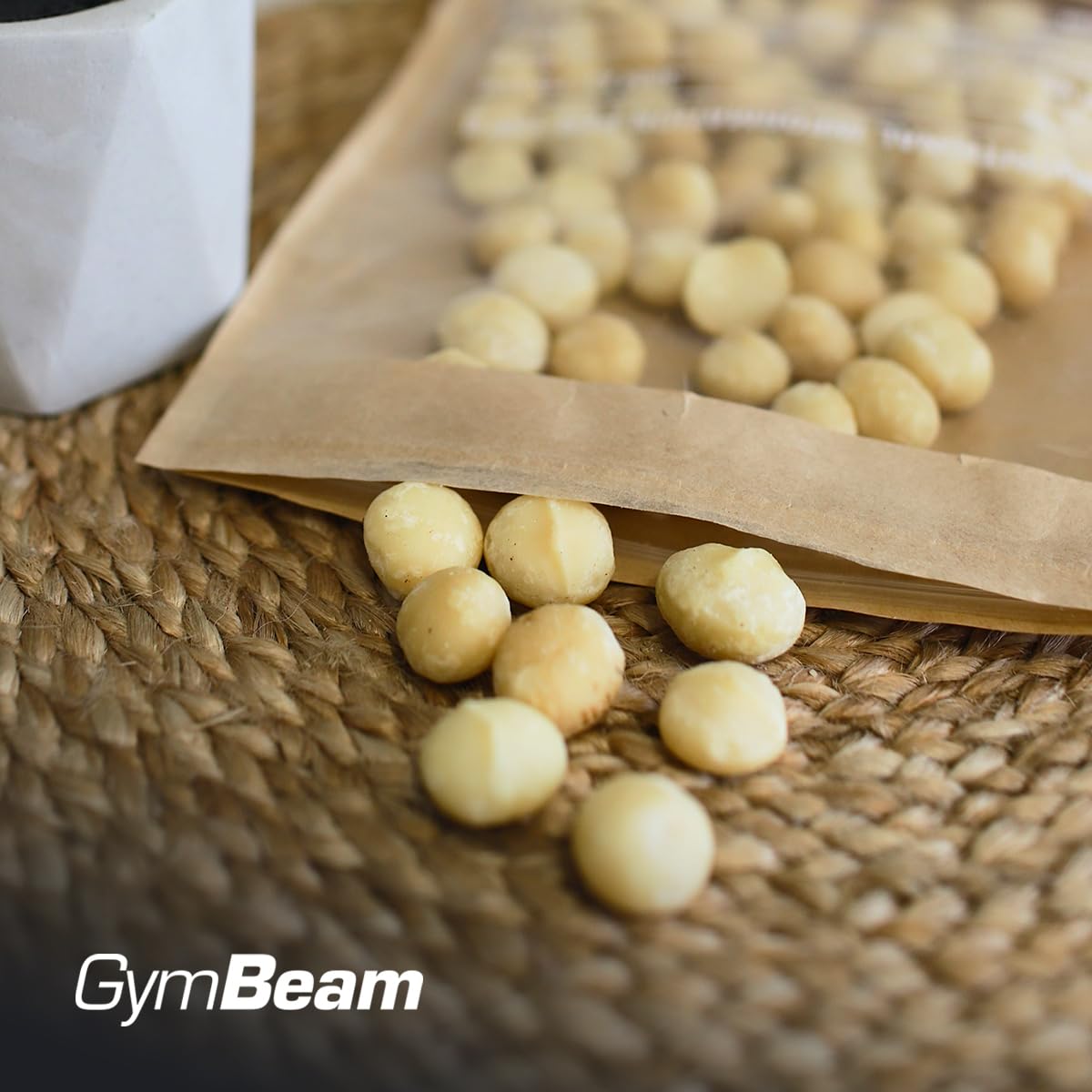 GymBeam Noci di Macadamia Intere 500g, Noci di Macadamia Non Salate dal Sapore Burroso e Croccante, Ricche di Grassi Sani, Prive di Additivi, Ideali per Vegani, Snack Salutare