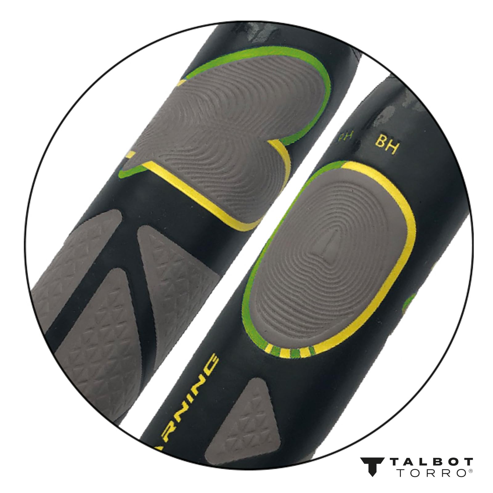 Talbot Torro 419615 - Raqueta de bádminton (66,5 cm, mango de aprendizaje, cabeza isotónica, ideal para jugadores a partir de 10 años hasta adultos), color negro, amarillo y naranja
