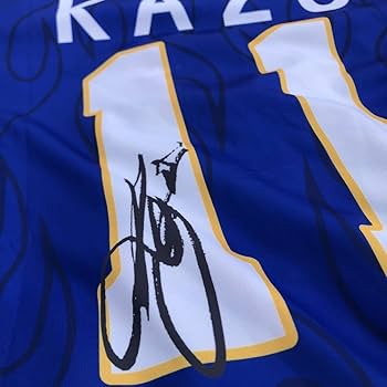 三浦知良50記念グッズサイン入りクッション 三浦知良50記念グッズサイン入りクッション - メルカリ