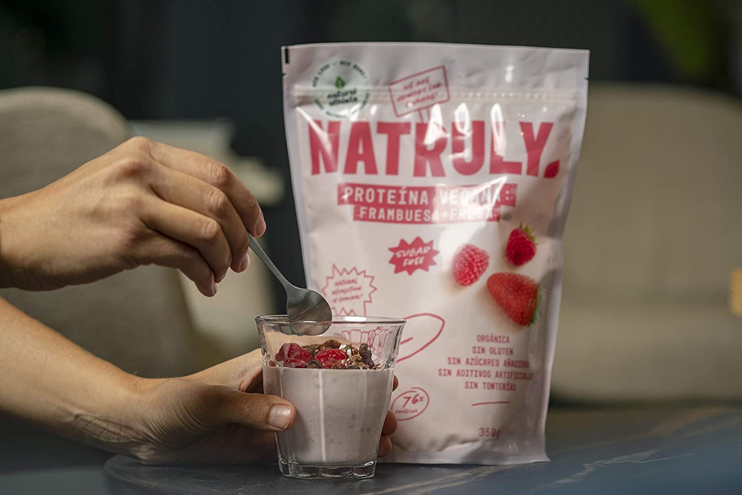 NATRULY Protéine Vegan BIO Fraise et Framboise, 90% Protéine, 100% Naturel Sans Sucre, Sans Gluten, Sans Lactose -350g