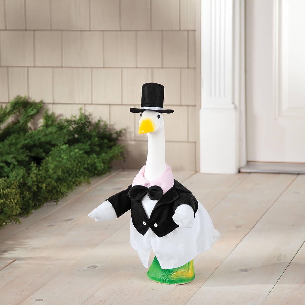 GAGGLEVILLE Groom Goose Outfit, Fits Large 23" H Statue