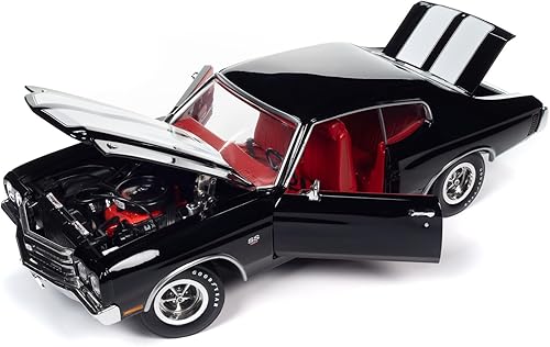 Miniatura 2 de 1970 Chevy Chevelle SS Esmoquin Negro con rayas blancas y rojo Interior Hemmings Muscle Machines Magazine Cover Car (mayo de 2011) "American Muscle