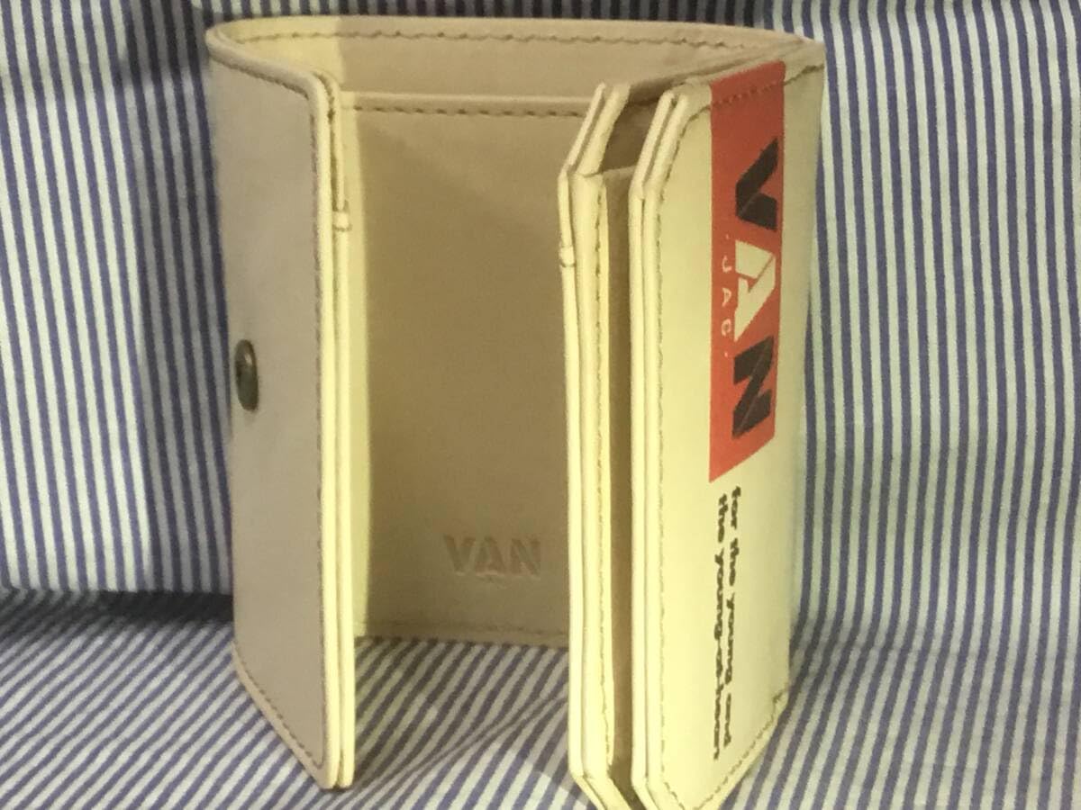 Amazon.co.jp: 天然ヌメ革使用 VAN JAC ヴァンヂャケット 三つ折り 