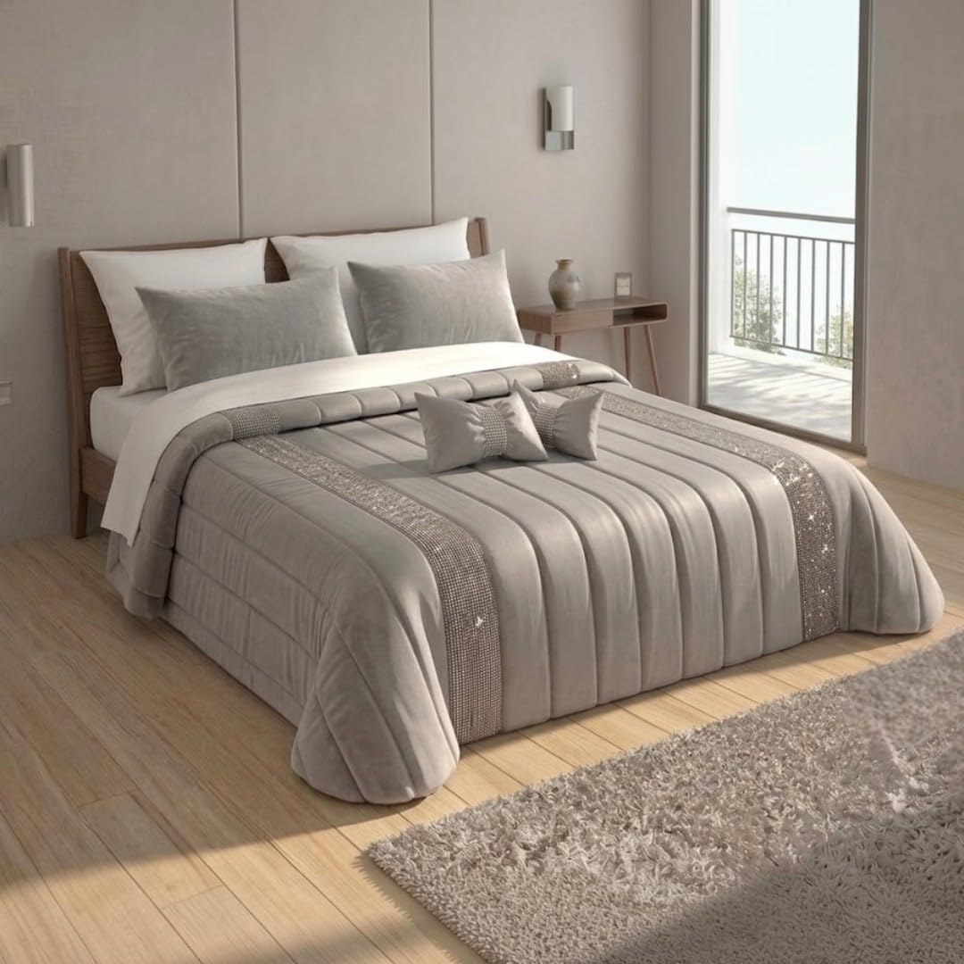 Trapunta Matrimoniale 2 Piazze Crystal con Balza Strass + 2 Cuscini a Fiocco Coordinati - Elegante e Moderna, Grigio