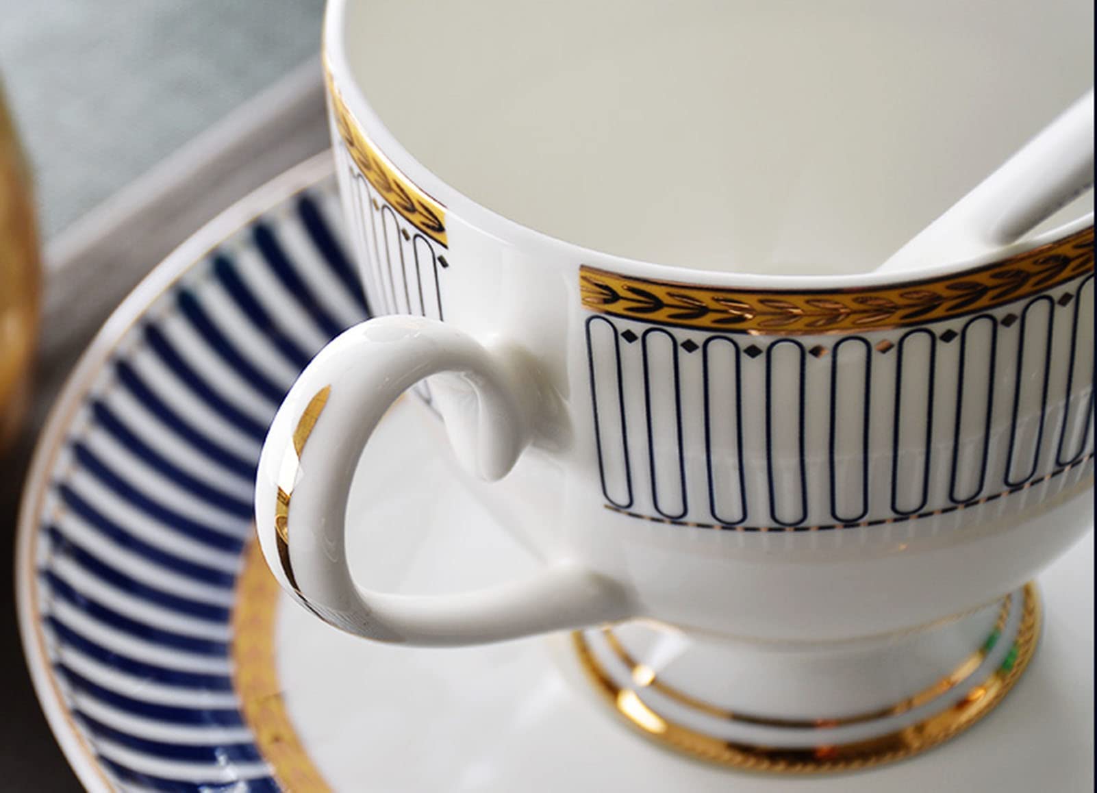 20-częściowy zestaw obiadowy z porcelany kostnej, zestaw porcelanowy, lekki zestaw talerzy i misek na 2 komplety obiadowe, zestaw zastawy stołowej