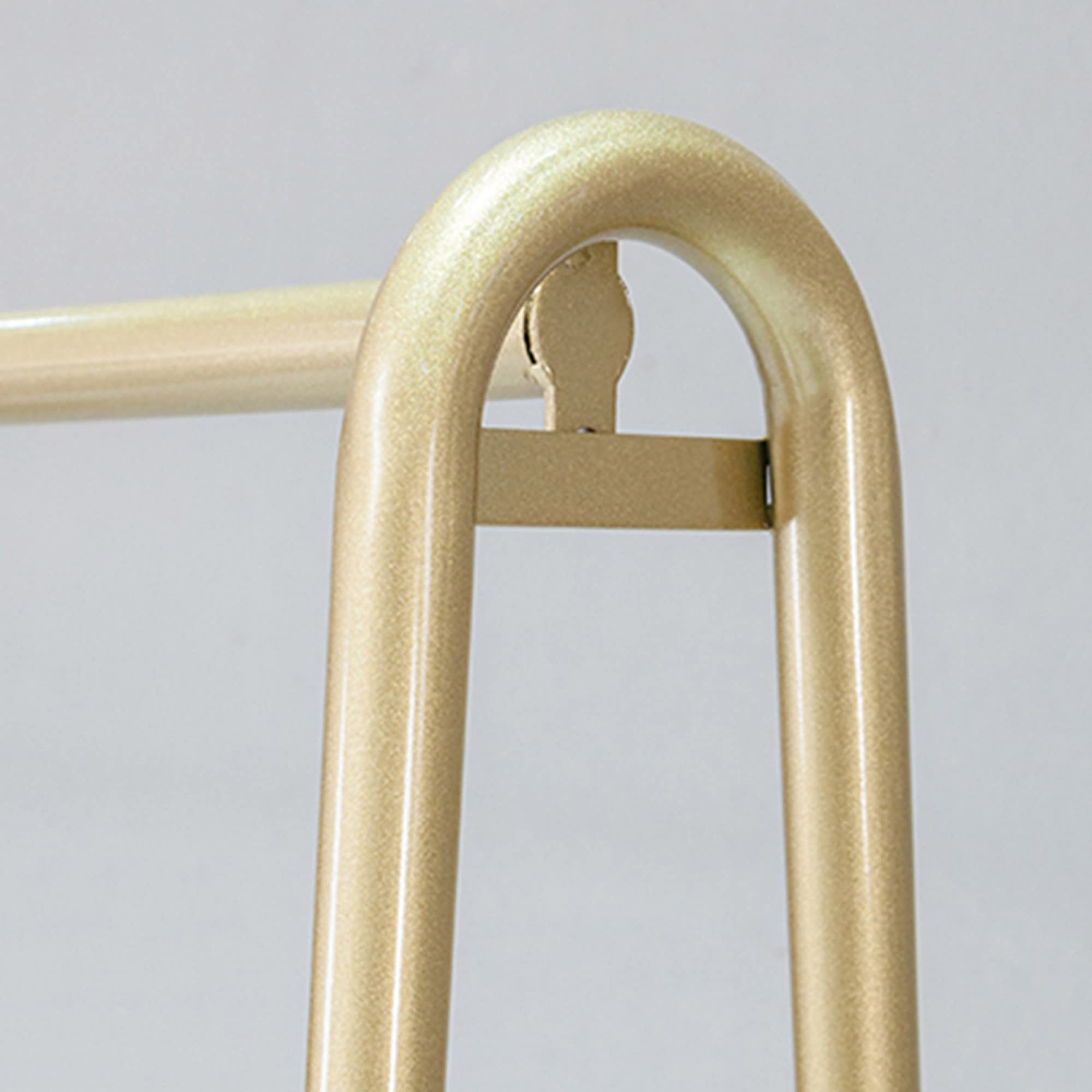 Banco di mostra resistente dell'abbigliamento con gli scaffali del rullo per uso commerciale e della camera da letto