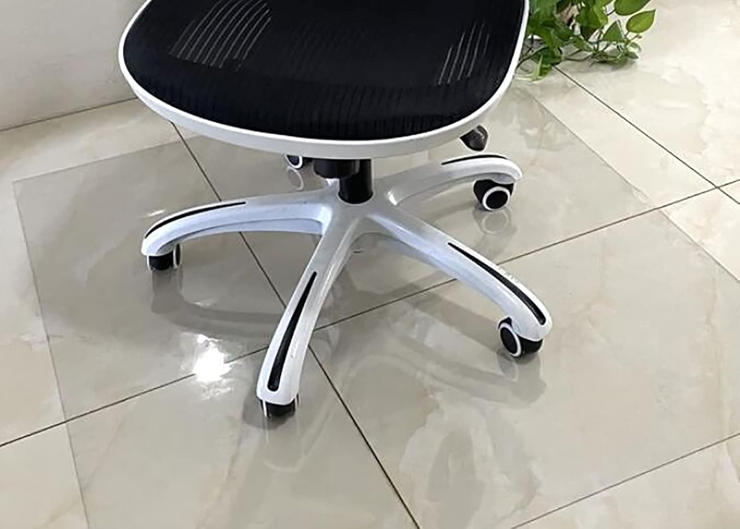 Heavy Duty Transparent Wood Floor Protector Mat, Rectangle Anti-Skid Clear Runner Rug Protector, Home/Hallway/High Traffic Carpet Cover, Easy to Clean (Size : 1.5x6m/4.9x19.7ft) (1.5x2.5m/4.9x8.2ft