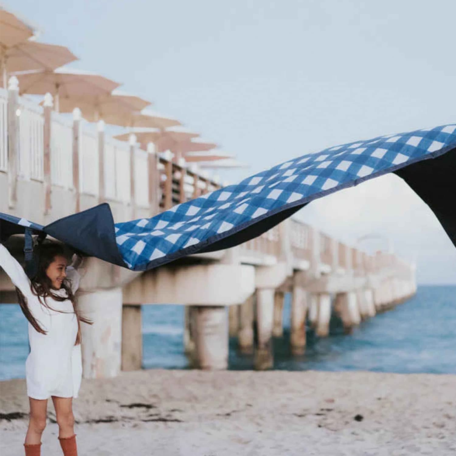 Little Unicorn - Manta de Picnic 150 x 300 cm - 100% poliéster de Primera Calidad - Manta Impermeable, fácil de Transportar (Navy Plaid)