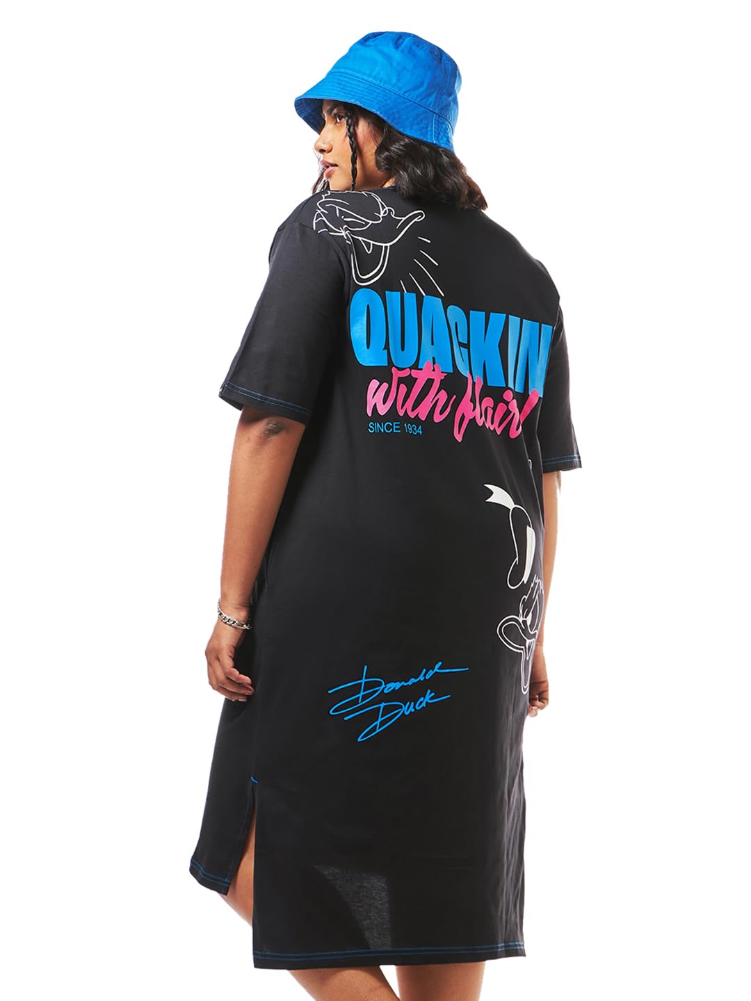 BewakoofOfficial Disney Merchandise Women's Graphic Printed Oversized Fit Half Sleeve Round Neck Cotton Jersey Plus Size T-Shirt Dress