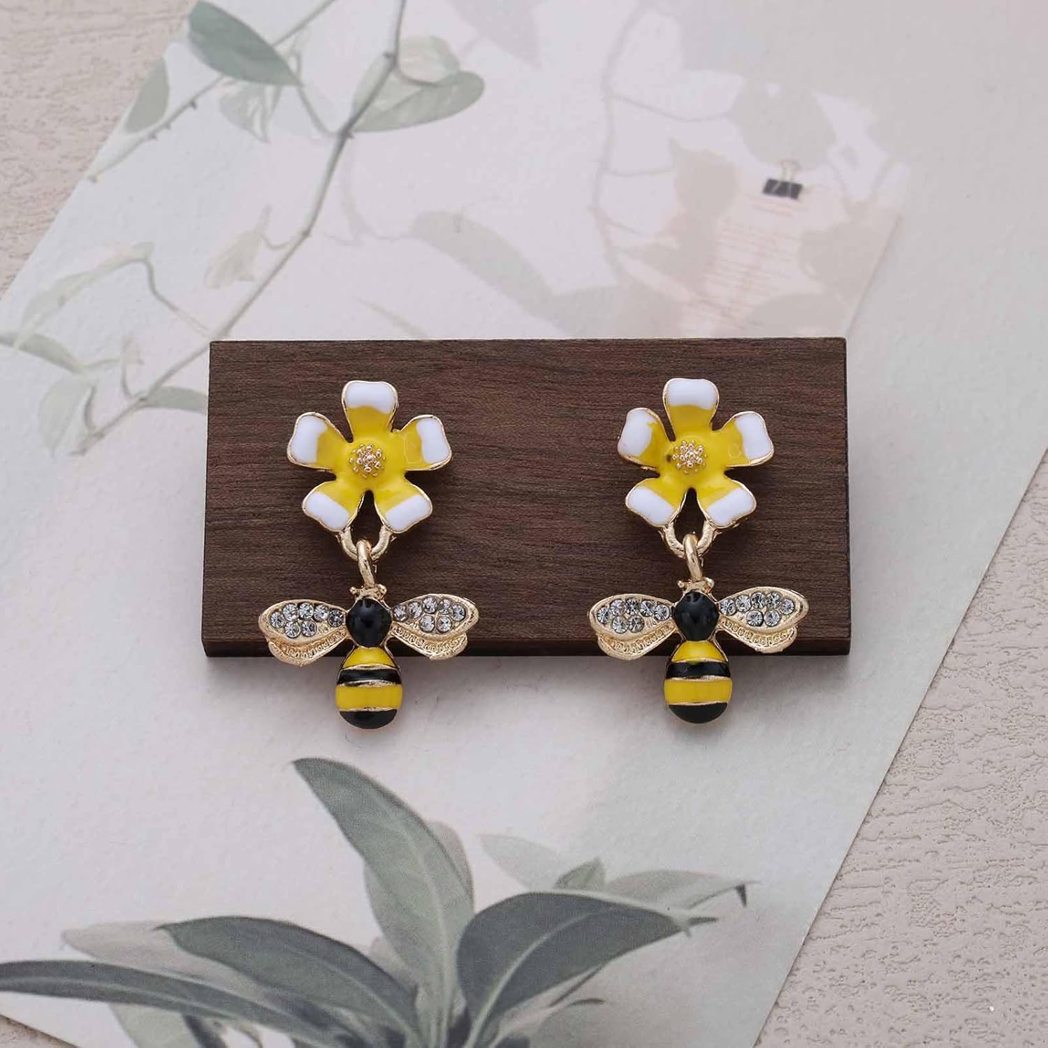 Andelaisi Boho 3D Bee Dangle Earrings Vintage Flower Stud Earrings Yellow Animal Bee Drop Earring Personalized Flower Animal Earring Jewelry for Women - Image 5