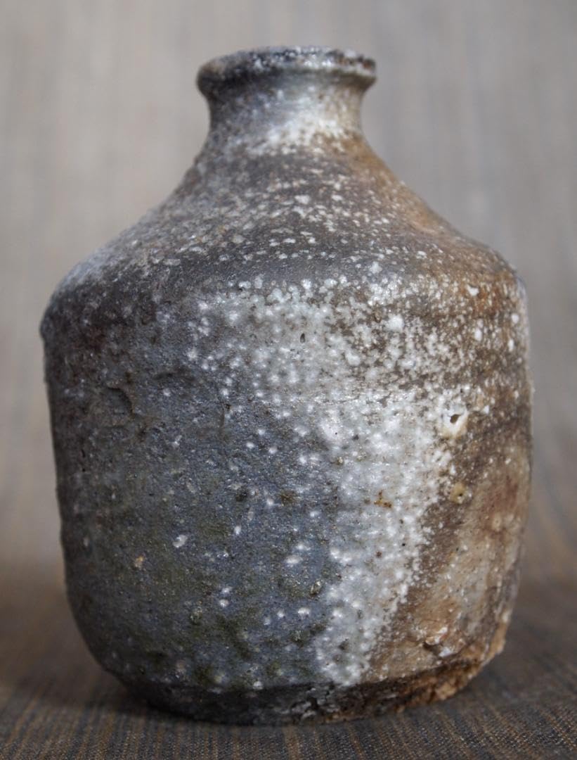 人気作家★小島陽介《師＆父：小島憲二》★伊賀【窯変】徳利★共箱 Amazon.co.jp: 作家小島陽介師＆父：小島憲二伊賀窯変徳利共箱