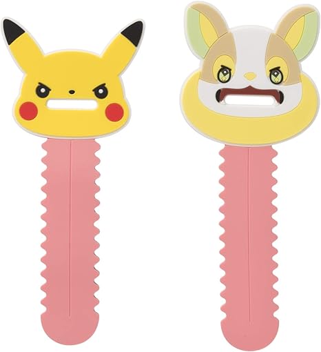 Amazon ポケモンセンターオリジナル コードホルダー Berobe ピカチュウとワンパチ アニメ 萌えグッズ 通販