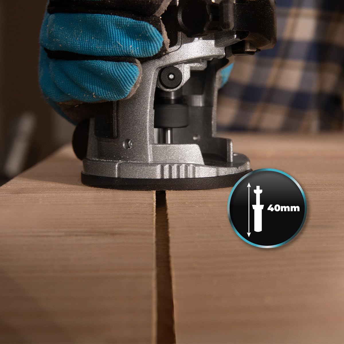Cecotec Fresatrice Elettrica a Filo MultiShape 500. 710W, Include 5 Frese e Testine da 6mm 6,35mm e 8mm, Velocità e Profondità Regolabili, Corpo Alluminio, Design Ergonomico, Realizza Opere Perfette