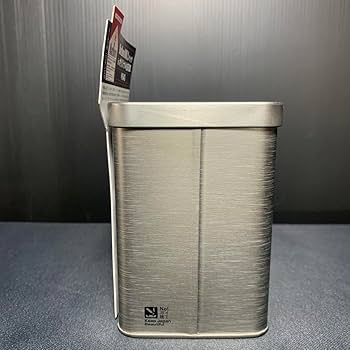 Marlboro缶灰皿 8缶セット　キンマル　アカマル Amazon.co.jp: MarIboro マルボロ 赤マル オリジナル缶灰皿 8個