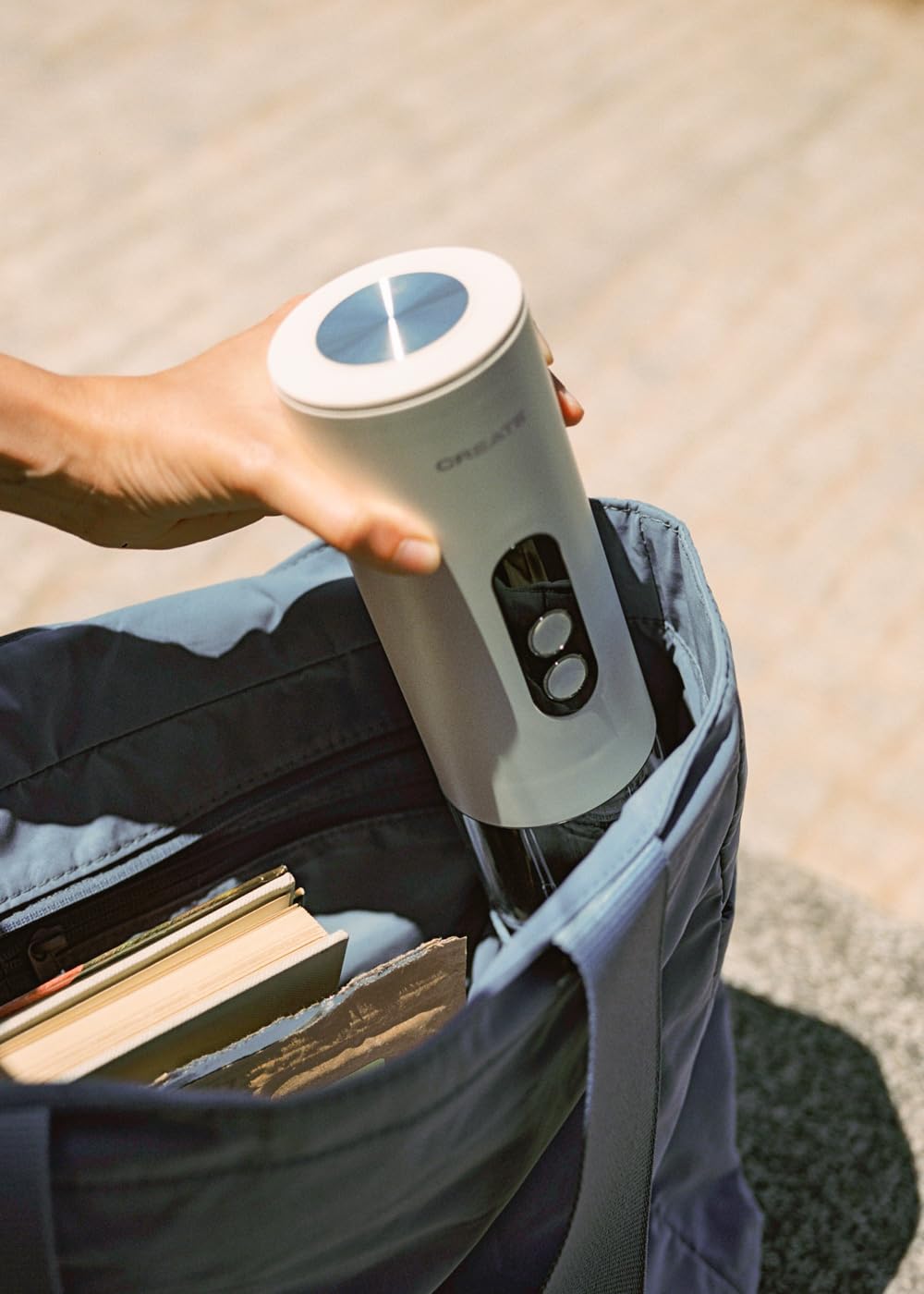 CREATE / THERA MOVE/Machine à expresso portable pour capsules et café moulu blanc cassé/Préparation à chaud et à froid, 15 bars, capacité de 80 ml, 150 W