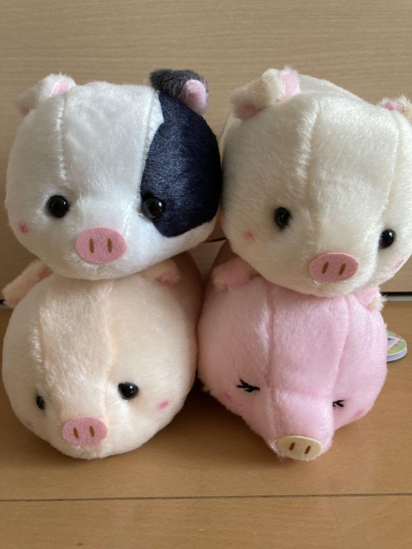 握ると音が鳴るぶたのぬいぐるみ