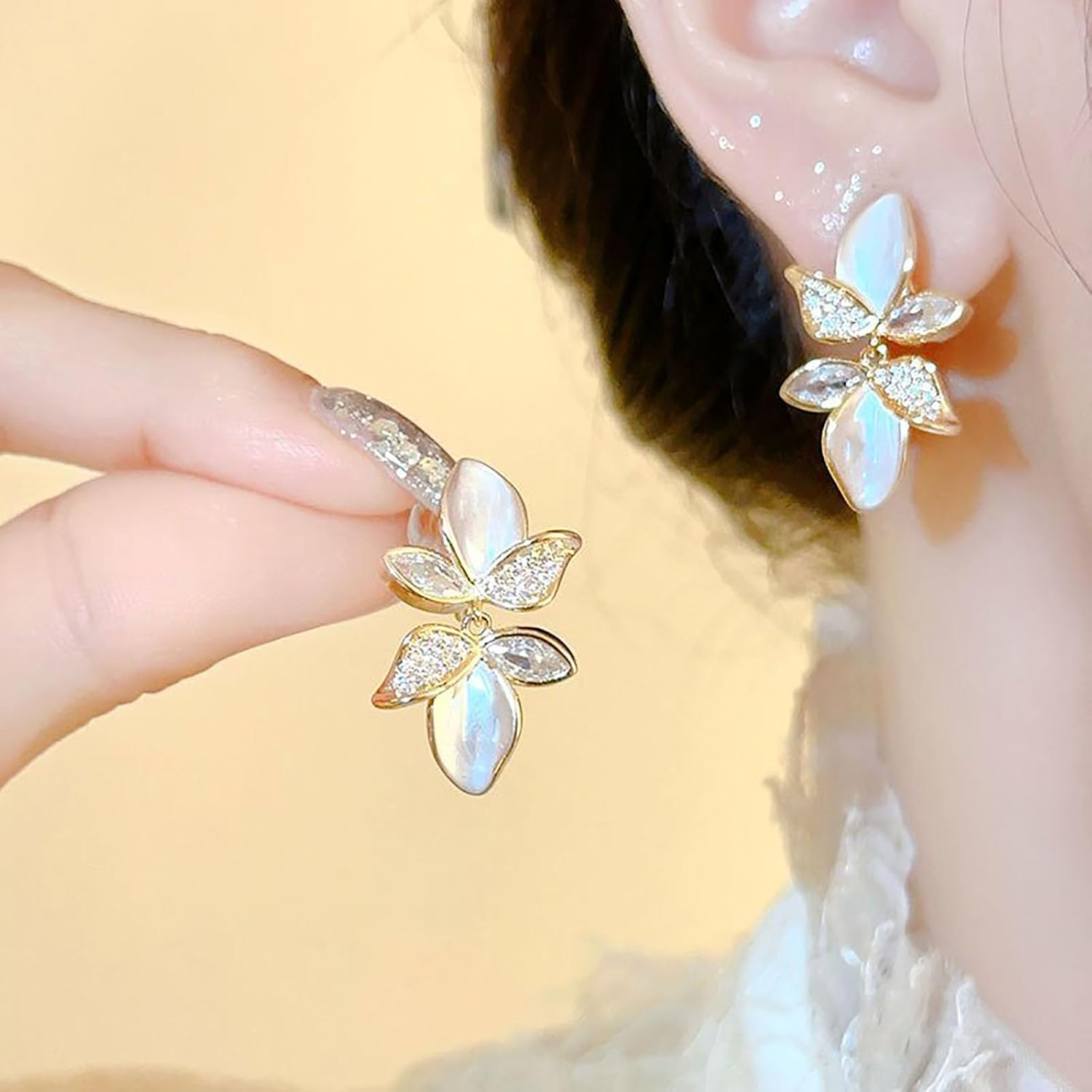 W WEILIRIAN Boho Leaf Drop Earrings Crystal Leaf Earrings Enamel Leaf Stud Earrings Rhinestone Leaf Dangle Earrings Jewelry for Women - Image 3