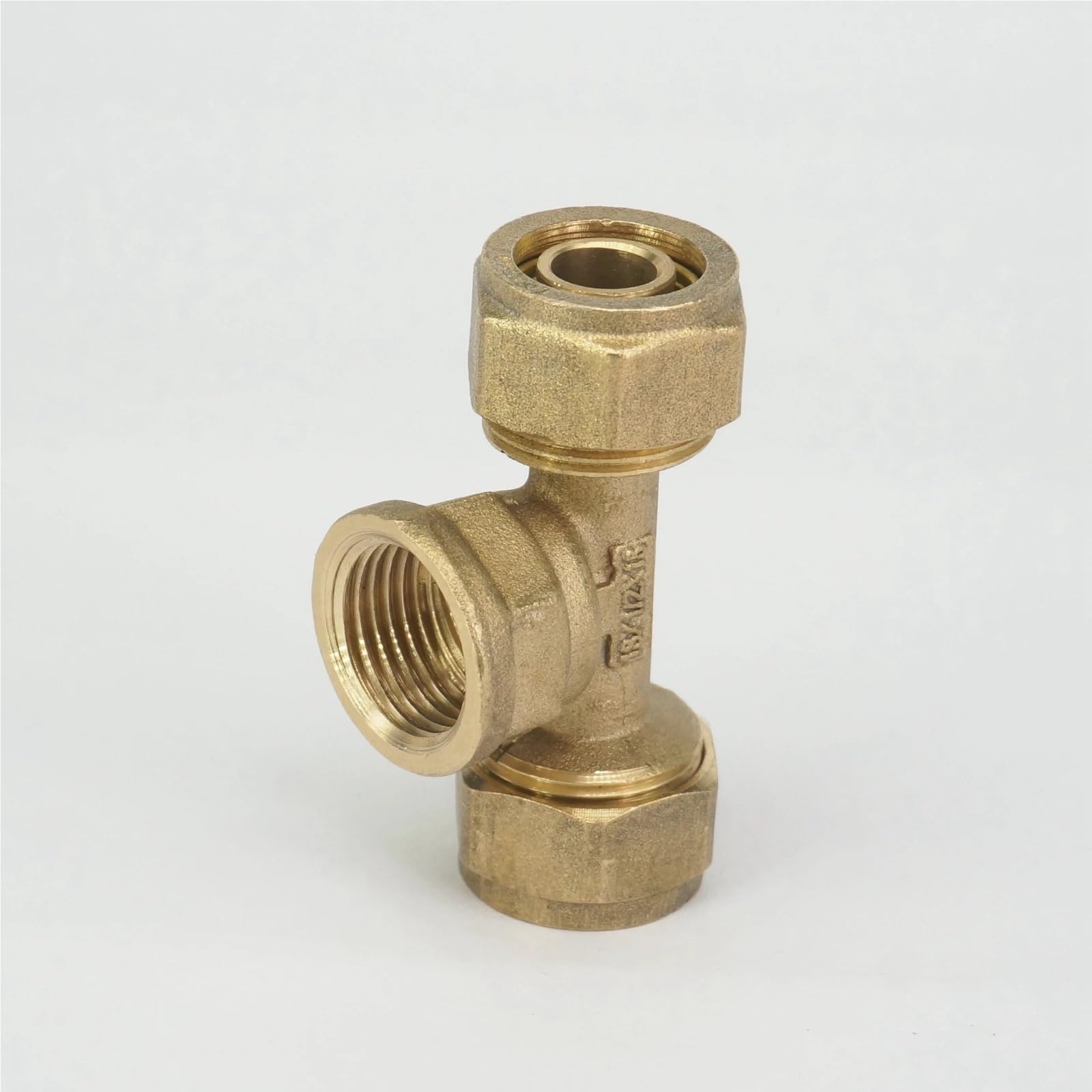 Raccordo A T In Ottone Raccordo in ottone a 3 vie a T