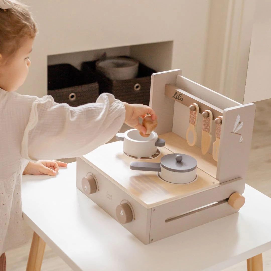 Personalisierbare Holz-Kinderküche klappbar Nougat – platzsparend & mit Zubehör – für Kinder ab 3 Jahren – mit Namen personalisiert – Label Label