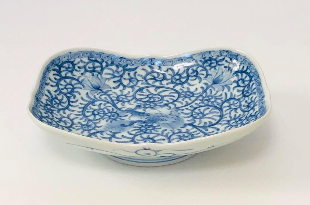 時代物　古伊万里木瓜形大皿約25cm 染付鹿図江戸期 時代物 古伊万里木瓜形大皿約25cm 染付鹿図江戸期