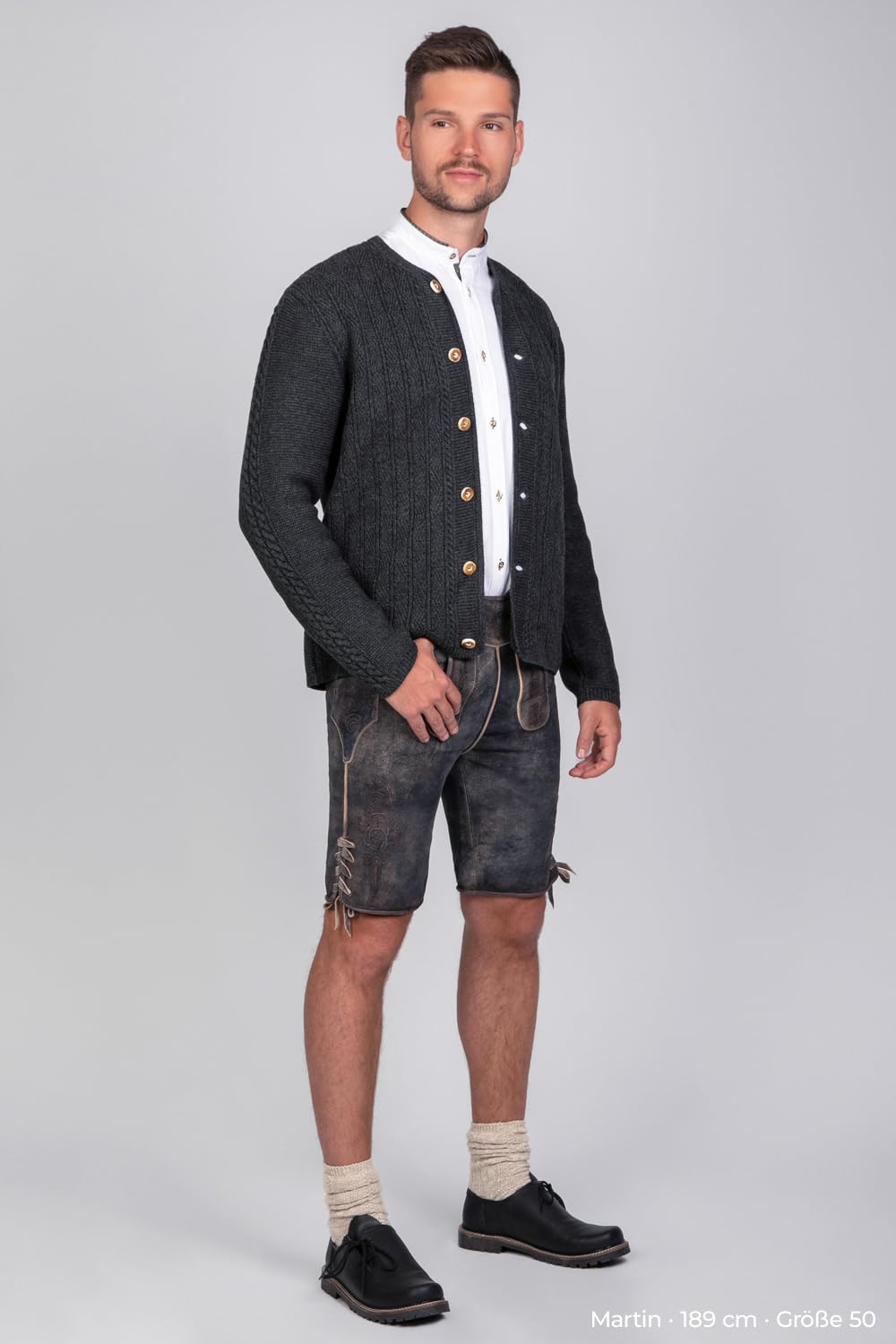 Edelnice Trachtenmode Moderne Trachten Strickjacke Leo in Dunkelgrau oder Rauchgrau