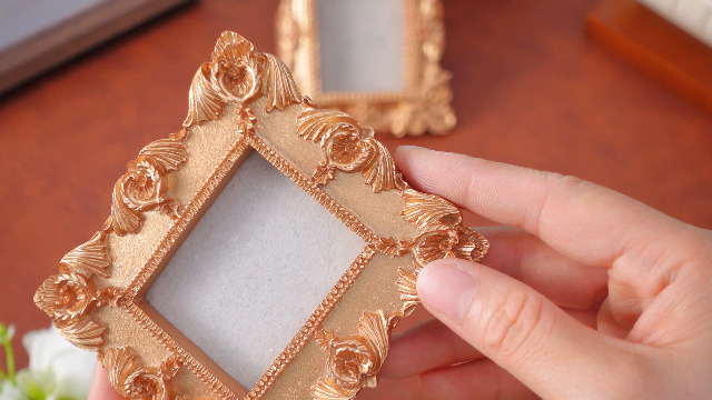 Amazon.com - Leinuosen 5 Pcs Golden Refrigerator Mini Frames