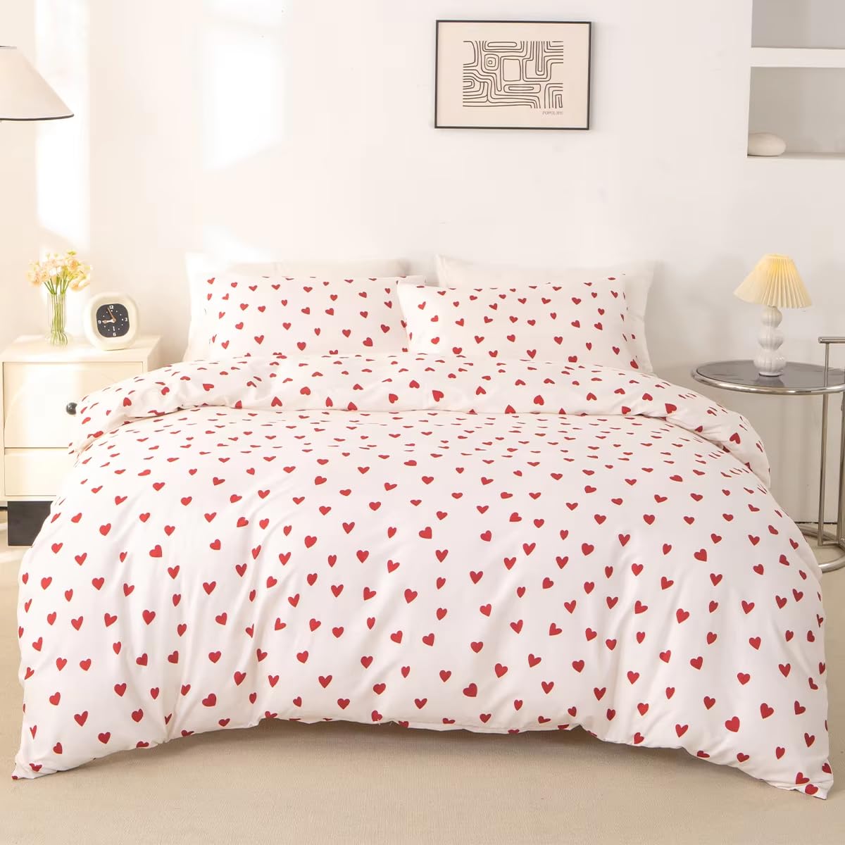 Adorable parure de lit rouge à cœurs pour apporter de la douceur à votre chambre