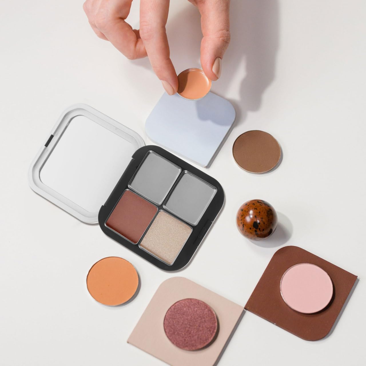 Lurrose 2 unidades de sombras de ojos magnéticas vacías para maquillaje con espejo para pintalabios, paletas de maquillaje