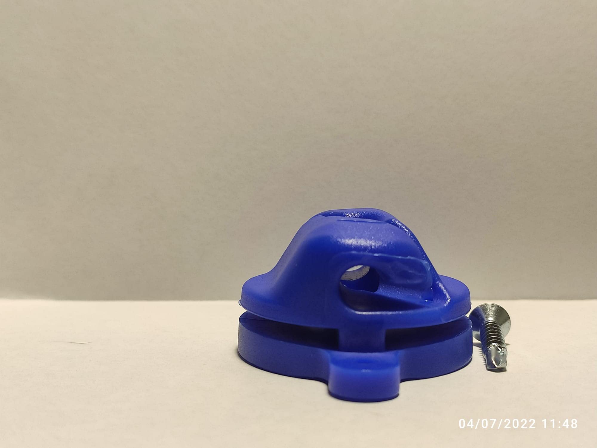 Ganchos sujeta Redes Universales antilesión sujeta Redes para porterías de fútbol y Balonmano Color Azul de Nylon inyectado con Tornillo autotaladrante Incluido (Azul)