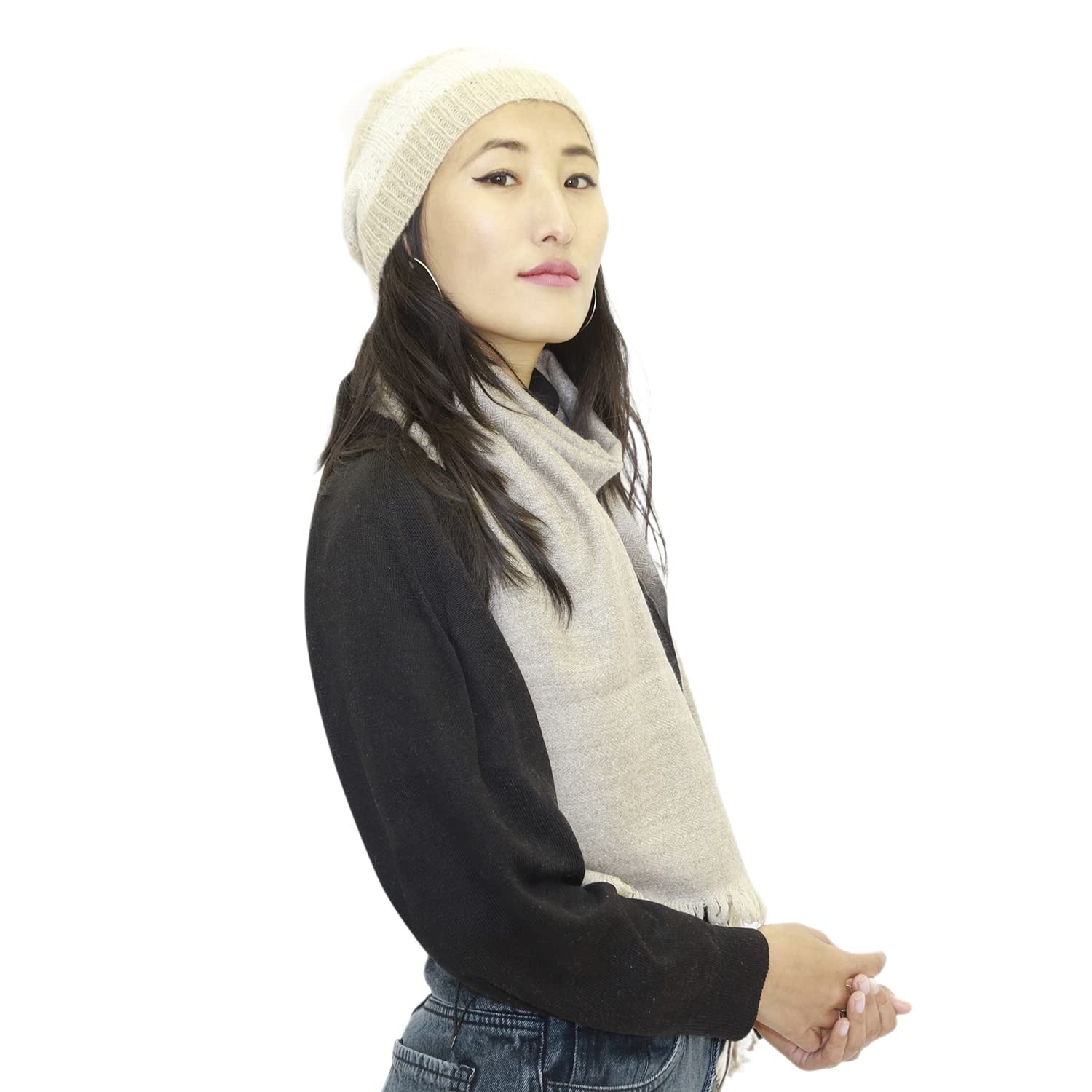 A T E L I E R stanzin Muffler