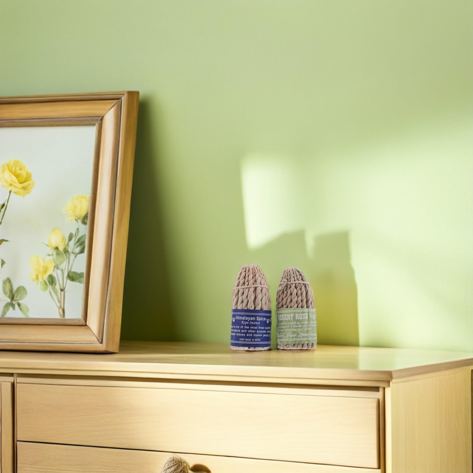 Paquete de 2 Varillas de Incienso Aromático de Cuerda Nepalí para Meditación y Relajación Hecho a Mano Fragancia Natural de Himlayan Spine y Desert Rose para Decoración del