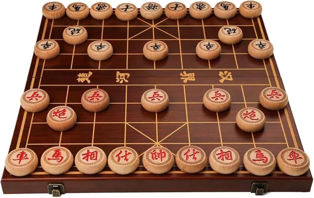 Jeu d'échecs Chinois Xiangqi Portable en Bois de hêtre avec Plateau Pliable en Bois, Jeu de stratégie de Table for 2 Joueurs for Adolescents, Adultes et Famille of(Size:3.8cm/1.5in)