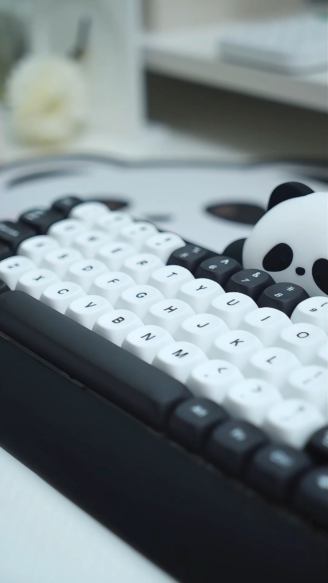 Amazon | YUNZII C68 ワイヤレスメカニカルキーボード かわいい