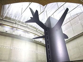 Maurizio Cattelan  マウリツィオ・カテラン MaurizioCattelan_AveMaria_thum