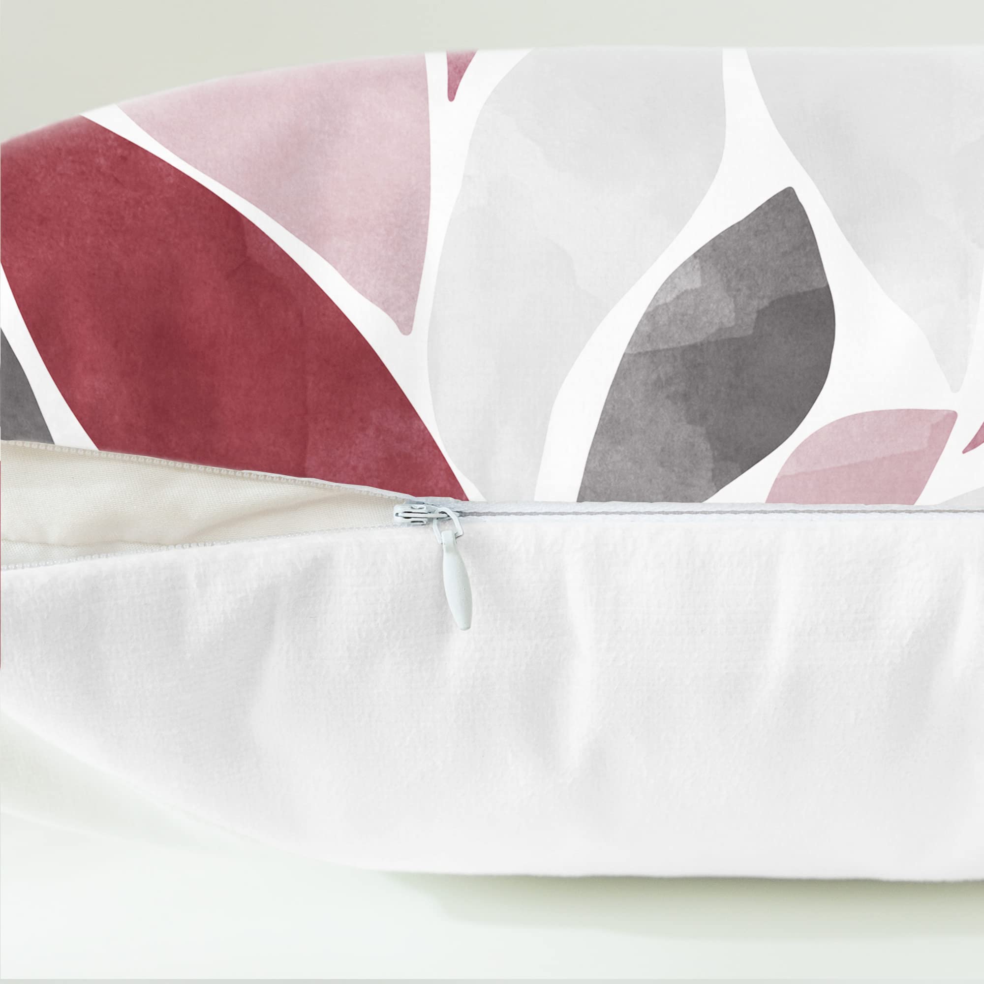 CaliTime Set Di 2 Federe Per Cuscini 50x50 Cm – Pile Stampato Con Renne E Pini, Rosso E Grigio, Per Decorazioni Natalizie, Cerniera Nascosta
