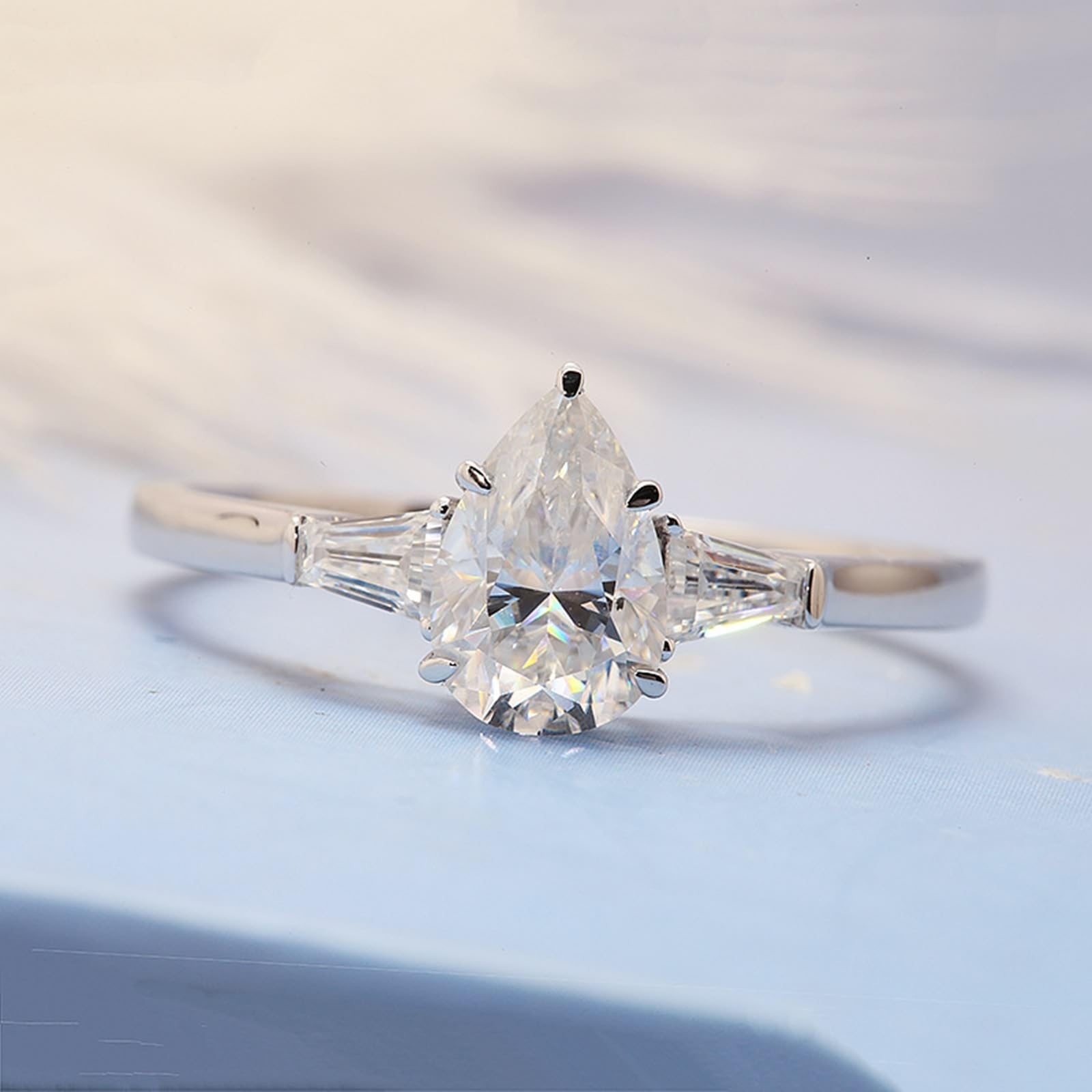 Anillo de compromiso de oro blanco de 14 K/18 K para mujer, pera de moissanita, anillo para mujer, anillo en forma de gota