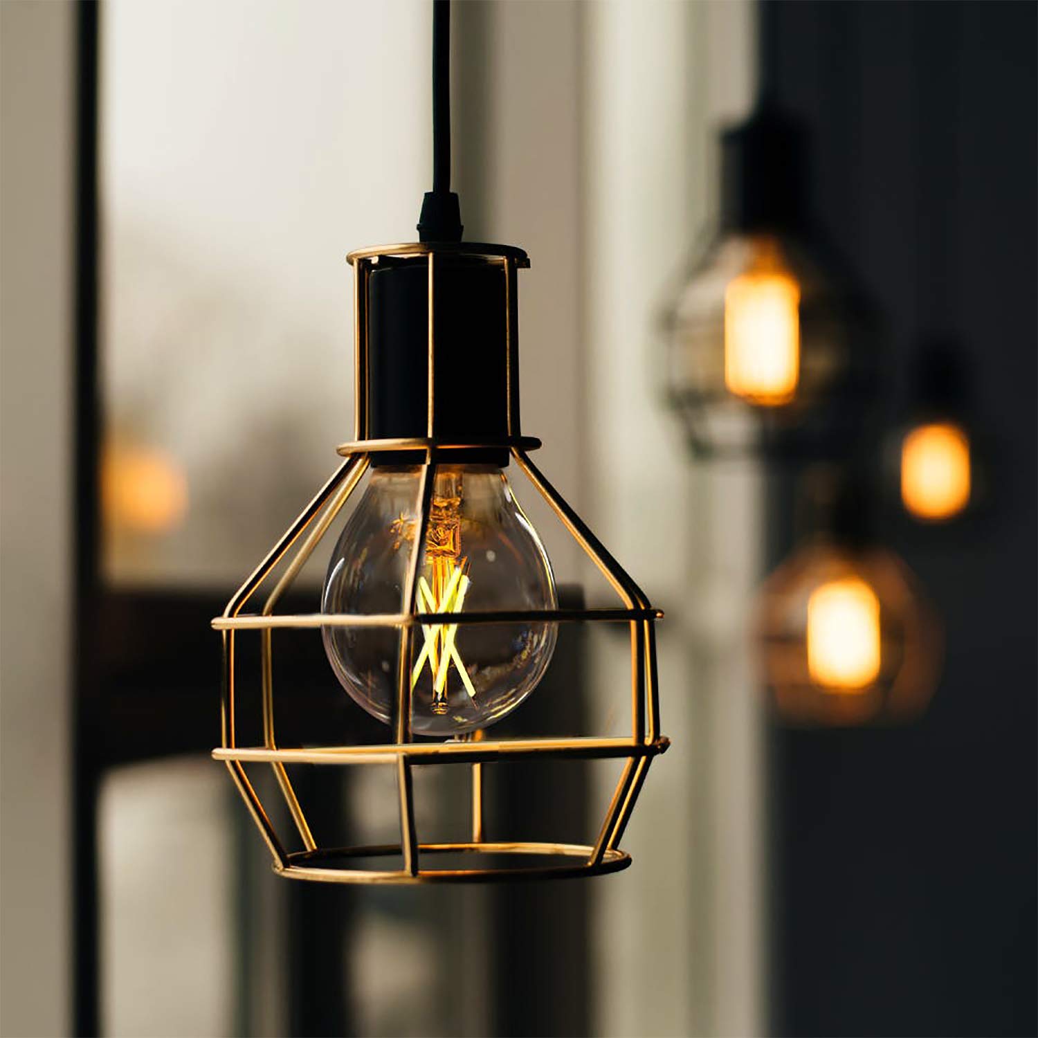 Kasa Smart Bulb by TP-Link, WiFi Filament Light Bulb, B22, 7W(60W equiv.), No Hub Required, Works with Alexa (Echo and Echo Dot) and Google Home, Dimmable Soft Warm White (KL50B) [Energy Class E]