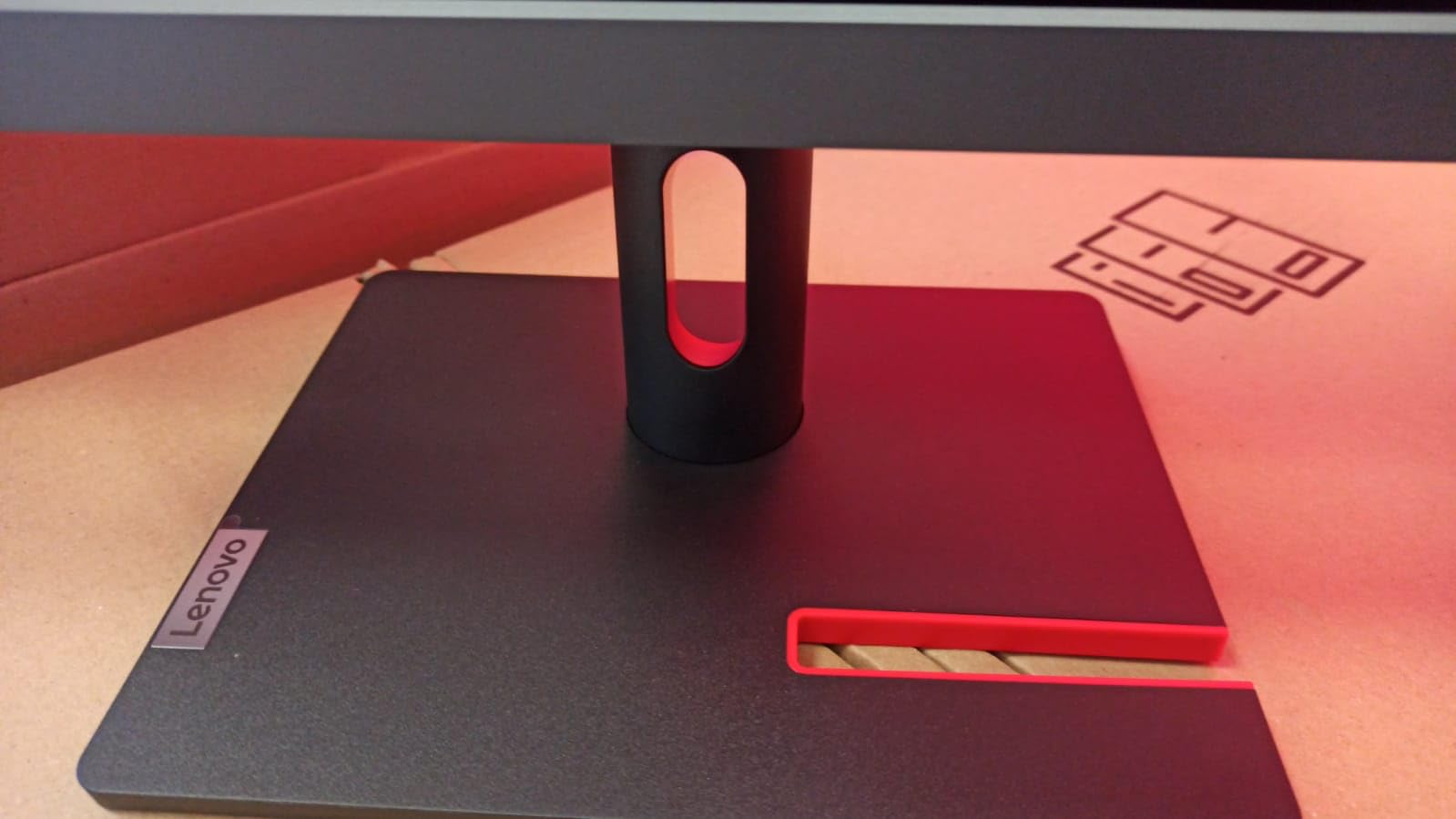PC All-in-One Lenovo 27