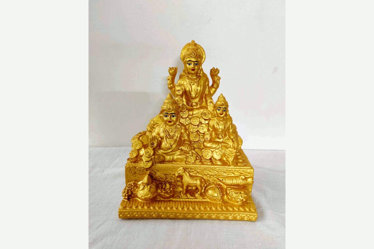 Puja Celebrations Kubera Lakshmi Statue Gold Big, Beautiful Tabletop Showpiece Size: Height: 7 inches Length: 3.5 inches Breadth: 5.5 inches, Material: Fiber/Polyresin