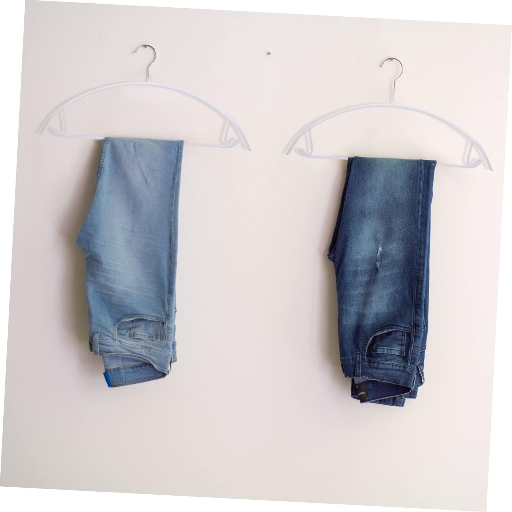 Perchas de Ropa Semicirculares de PVC Recubrimiento Antideslizante, Capacidad 8kg, Paquete de 10 Unidades para Armarios y Uso en Invierno